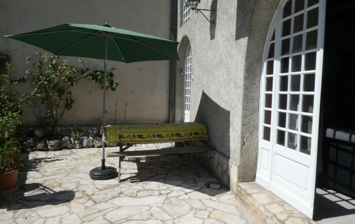 Réseau Immo-diffusion : Maison  LAUZERTE  180 m2 109 000 € 