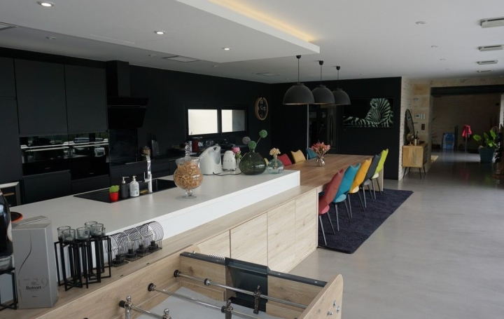 Maison MONTDOUMERC (46230)  234 m2 566 800 € 