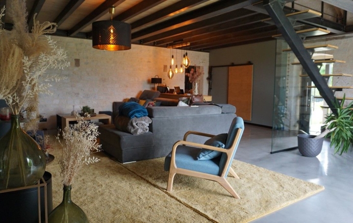 Maison MONTDOUMERC (46230)  234 m2 566 800 € 