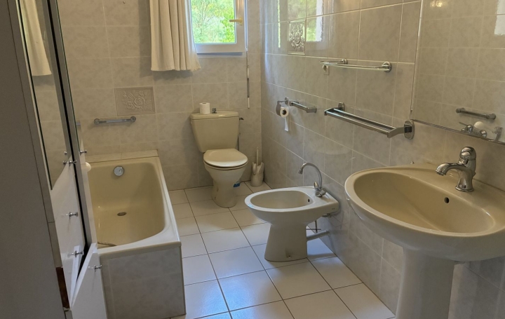 Maison MONTCUQ (46800)  154 m2 299 000 € 