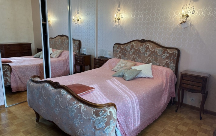 Maison MONTCUQ (46800)  154 m2 299 000 € 