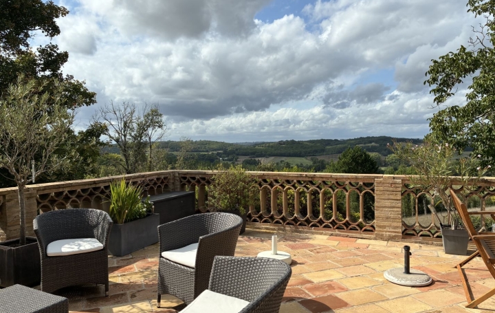 Mas MOLIERES (82220)  295 m2 649 000 € 