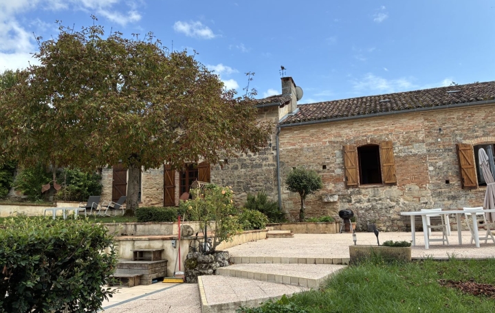 Mas MOLIERES (82220)  295 m2 649 000 € 