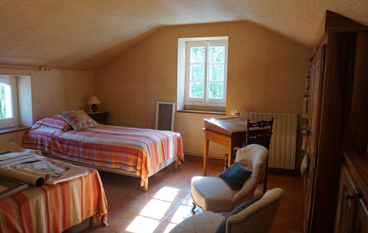 Propriété ESCLAUZELS (46090)  150 m2 629 000 € 