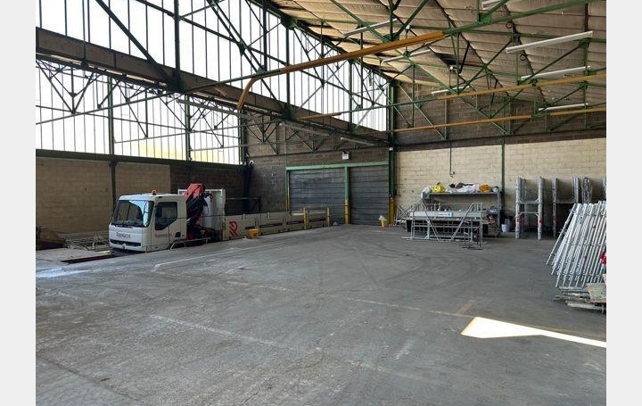 Local commercial SEVERAC-LE-CHATEAU (12150)  1 000 m2 0 € 