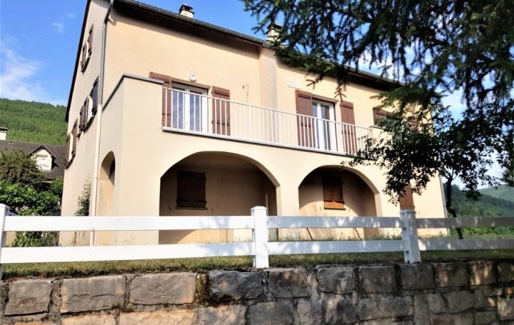 Réseau Immo-diffusion : Maison  BALSIEGES  147 m2 221 550 € 