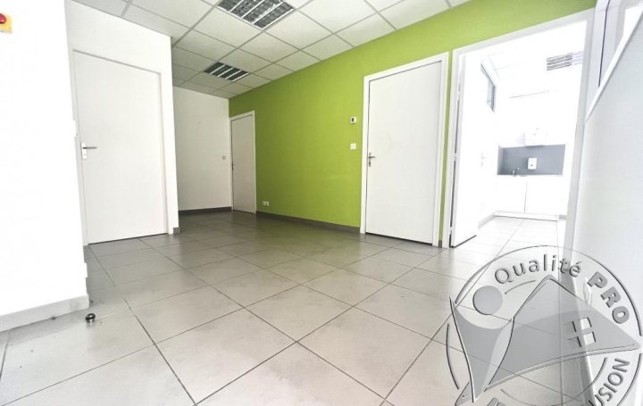 Local commercial MENDE (48000)  66 m2 115 000 € 