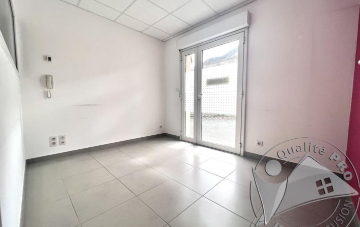 Local commercial MENDE (48000)  66 m2 115 000 € 