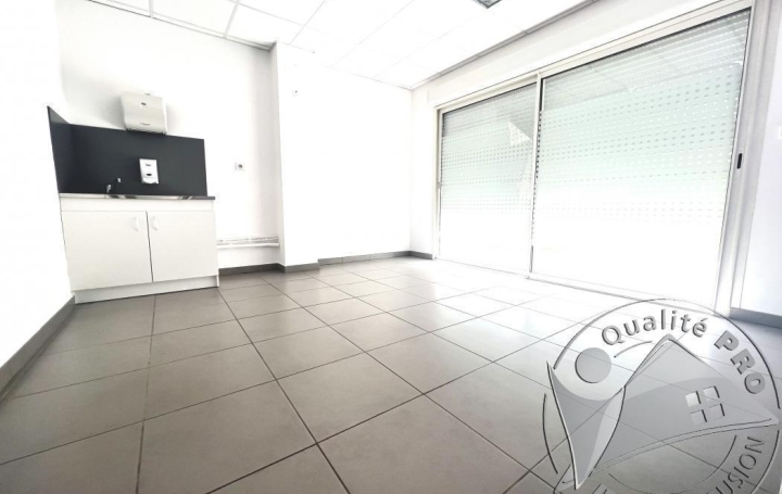 Local commercial MENDE (48000)  66 m2 115 000 € 