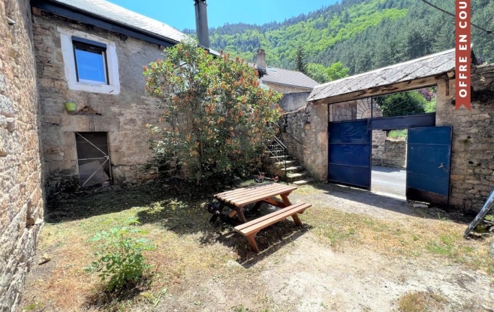 Réseau Immo-diffusion : Maison  SAINT-BAUZILE  76 m2 120 000 € 