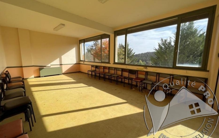 Programme PELOUSE (48000)  1 238 m2 365 000 € 