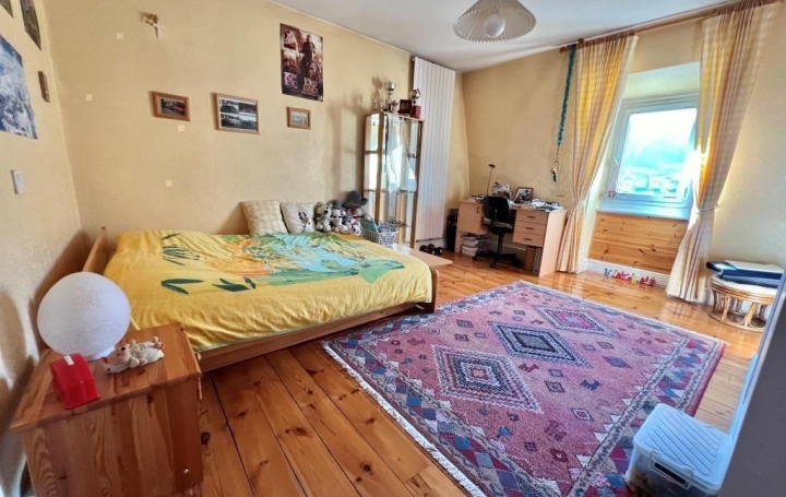 Maison MENDE (48000)  232 m2 442 000 € 