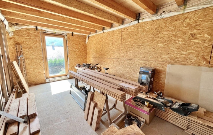 Maison SAINT-ETIENNE-DU-VALDONNEZ (48000)  96 m2 156 000 € 