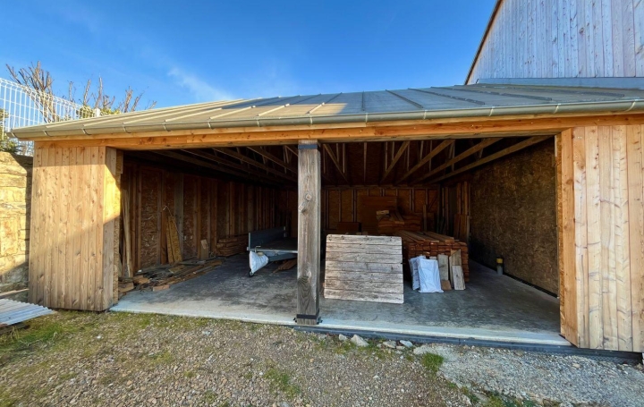 Maison SAINT-ETIENNE-DU-VALDONNEZ (48000)  96 m2 156 000 € 