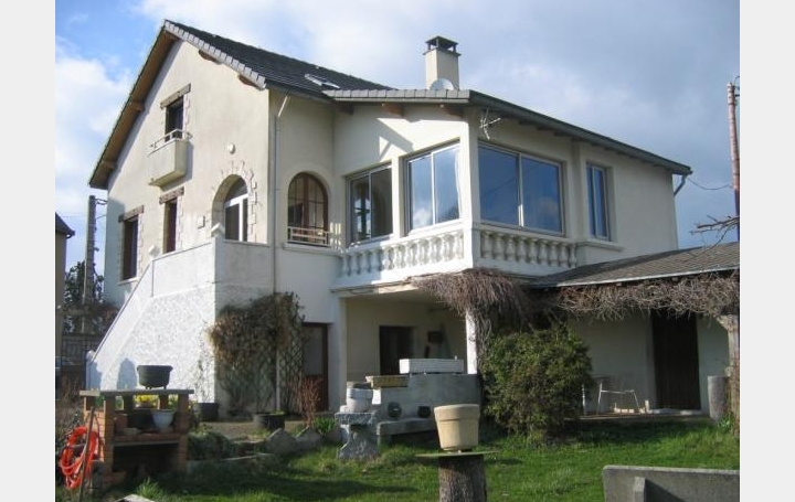 Réseau Immo-diffusion : Maison  SAINT-CHELY-D'APCHER  161 m2 151 000 € 