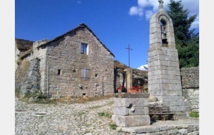 Réseau Immo-diffusion : Maison  SAINT-ETIENNE-DU-VALDONNEZ  78 m2 69 000 € 