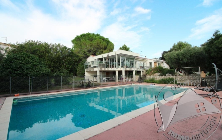 Villa   CASTELNAU-LE-LEZ  215 m2 1 352 000 € 