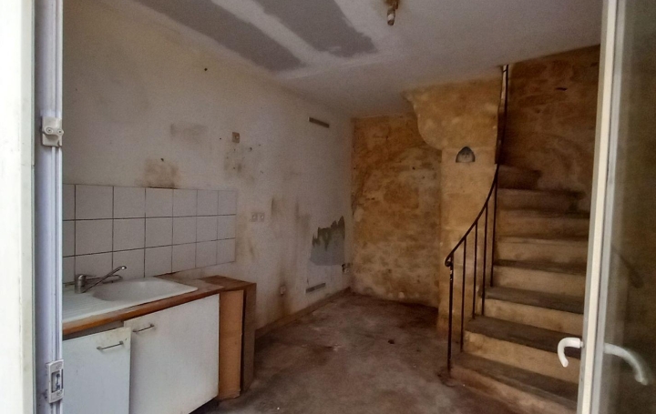 Maison SOMMIERES (30250)  40 m2 64 000 € 