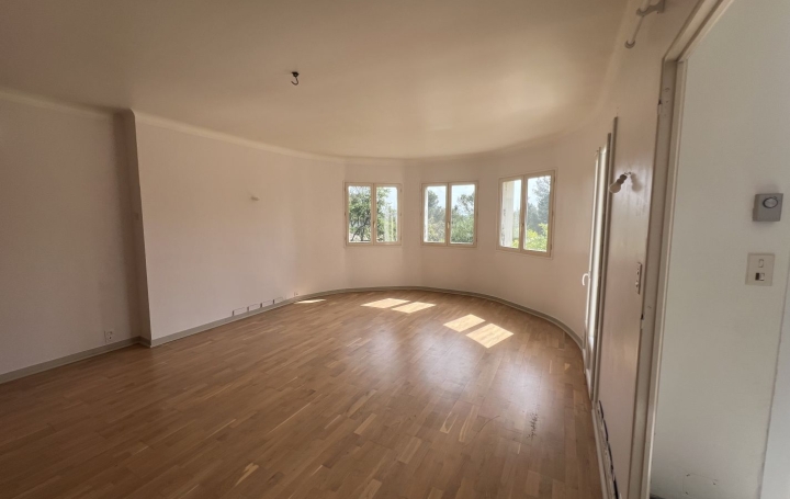 Maison SAINT-CLEMENT-DE-RIVIERE (34980)  173 m2 735 000 € 