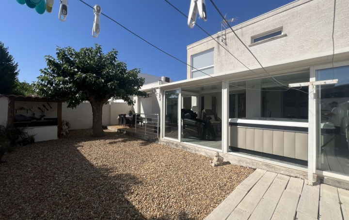 Maison MAUGUIO (34130)  179 m2 798 000 € 