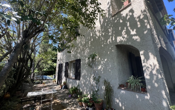 Maison MONTPELLIER (34000)  155 m2 374 000 € 