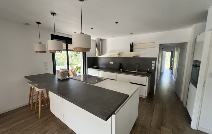 Maison SAINT-JEAN-DE-CUCULLES (34270)  140 m2 794 000 € 