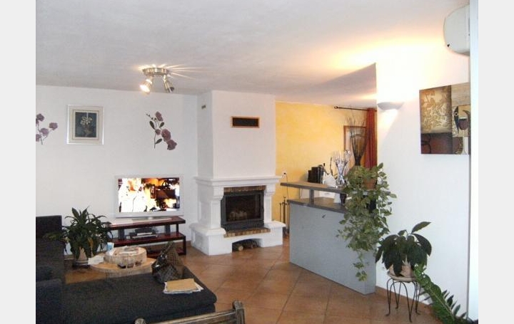 Réseau Immo-diffusion : Villa  QUISSAC  83 m2 250 000 € 