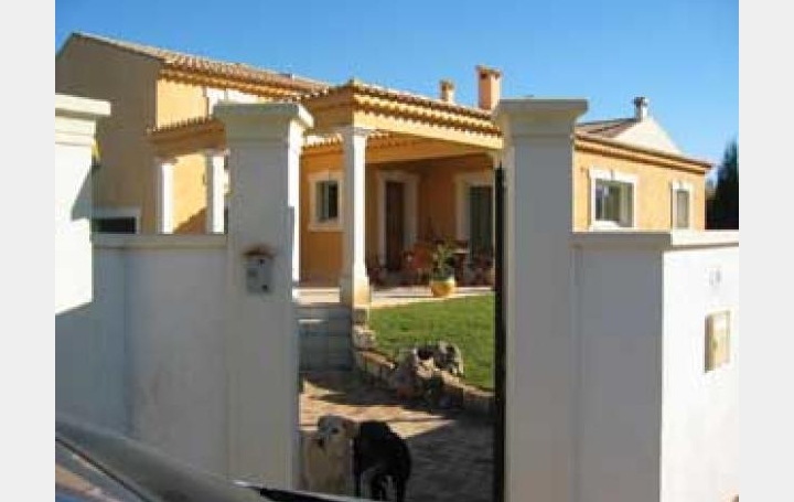 Réseau Immo-diffusion : Villa  VALERGUES  200 m2 640 000 € 